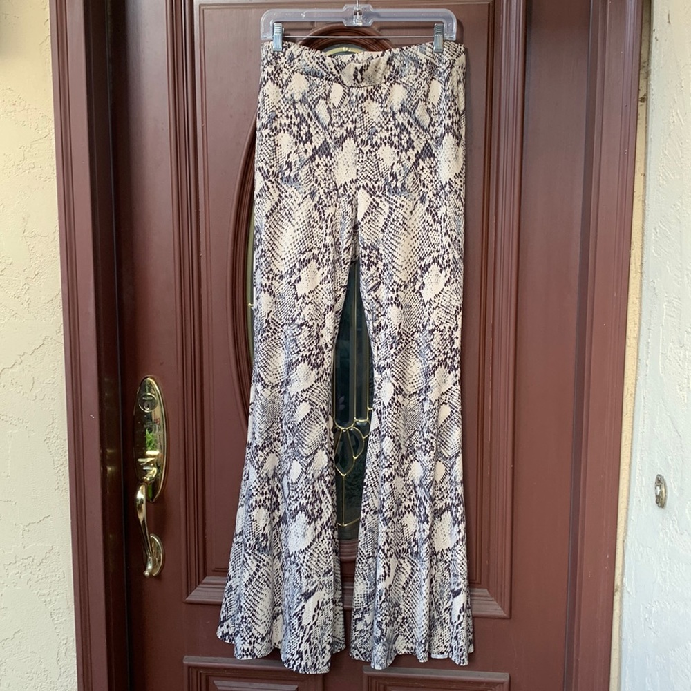 Charlies python print bell bottoms szL